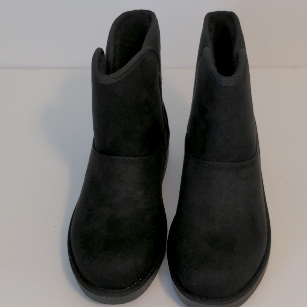 Airwalk Black Boots